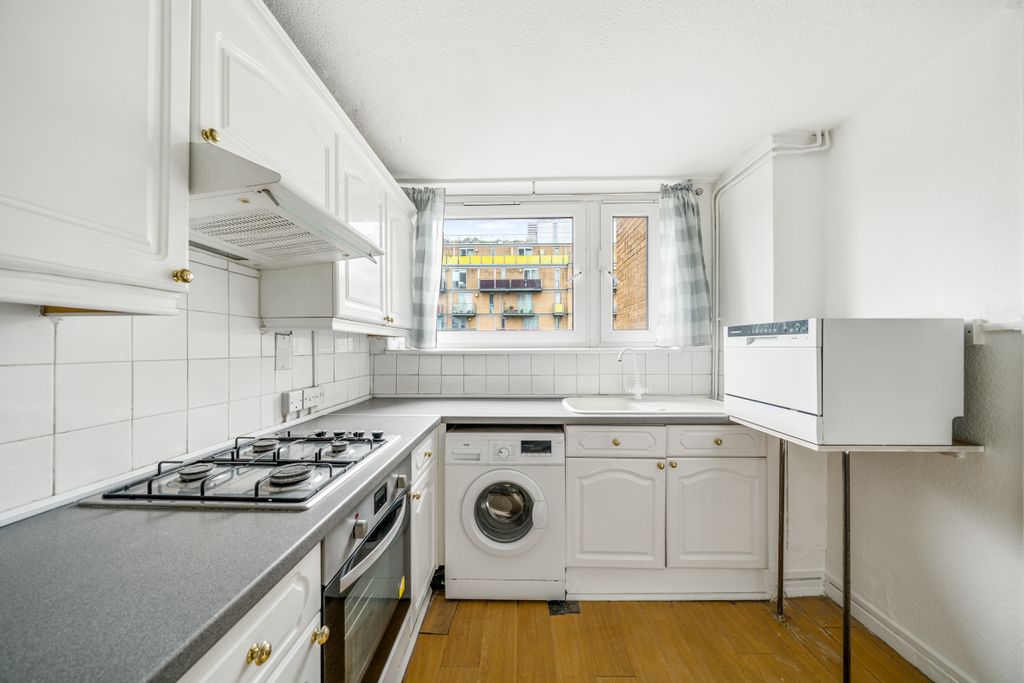 Property photo 3 of 7 8, 237 North End Rod, W14, Martin &amp; Co, Web (4)