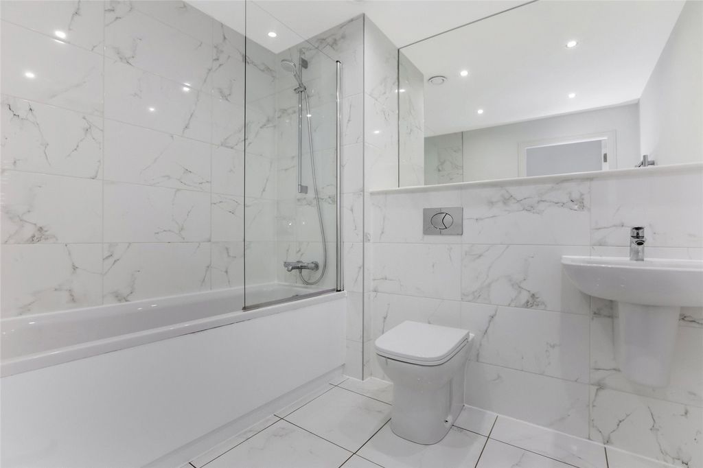 Property photo 3 of 20 Picture No. 07