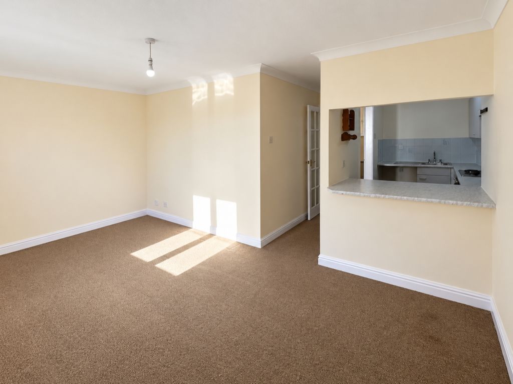 Property photo 2 of 13 9F1dc649-55Cf-4894-Ab9B-359Bcfd9215d