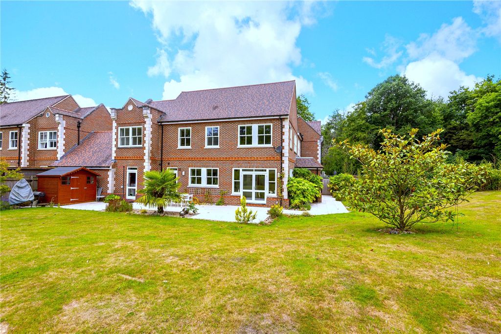 Property photo 1 of 10 Rear Elevation