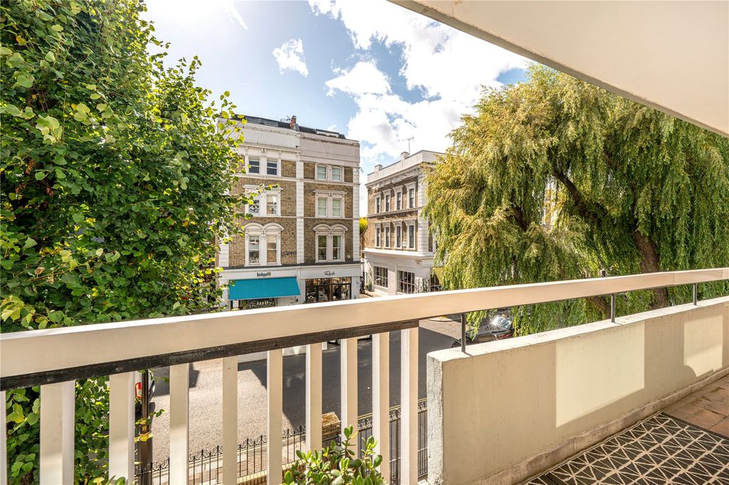Property photo 3 of 15 Balcony