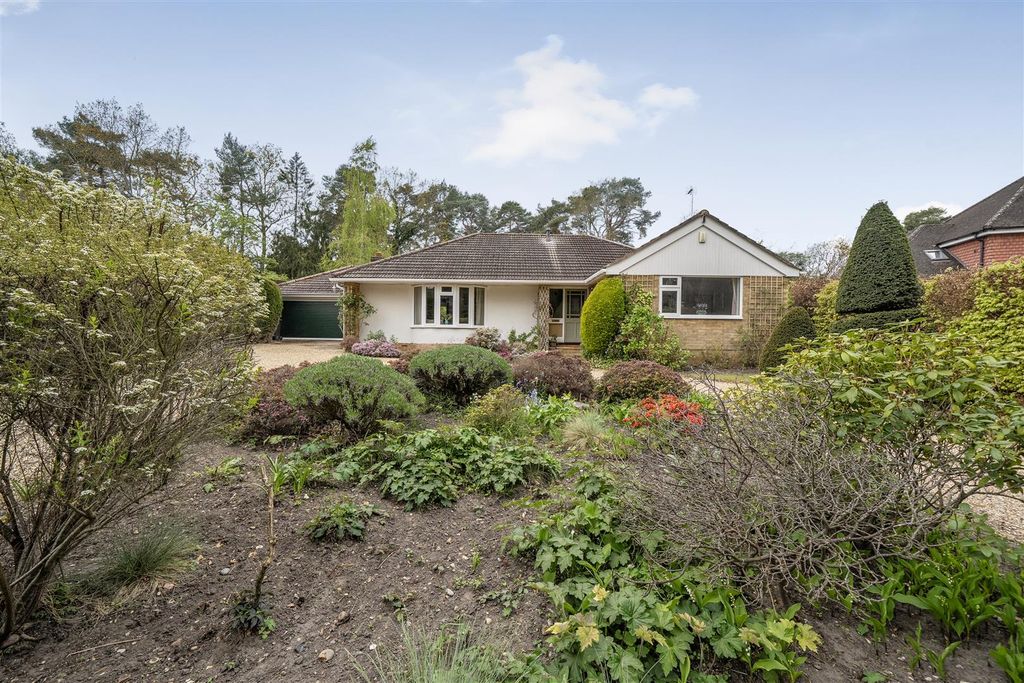 Additional image 29 of 4 bed bungalow for saleArdwell Close, Crowthorne, Berkshire RG45