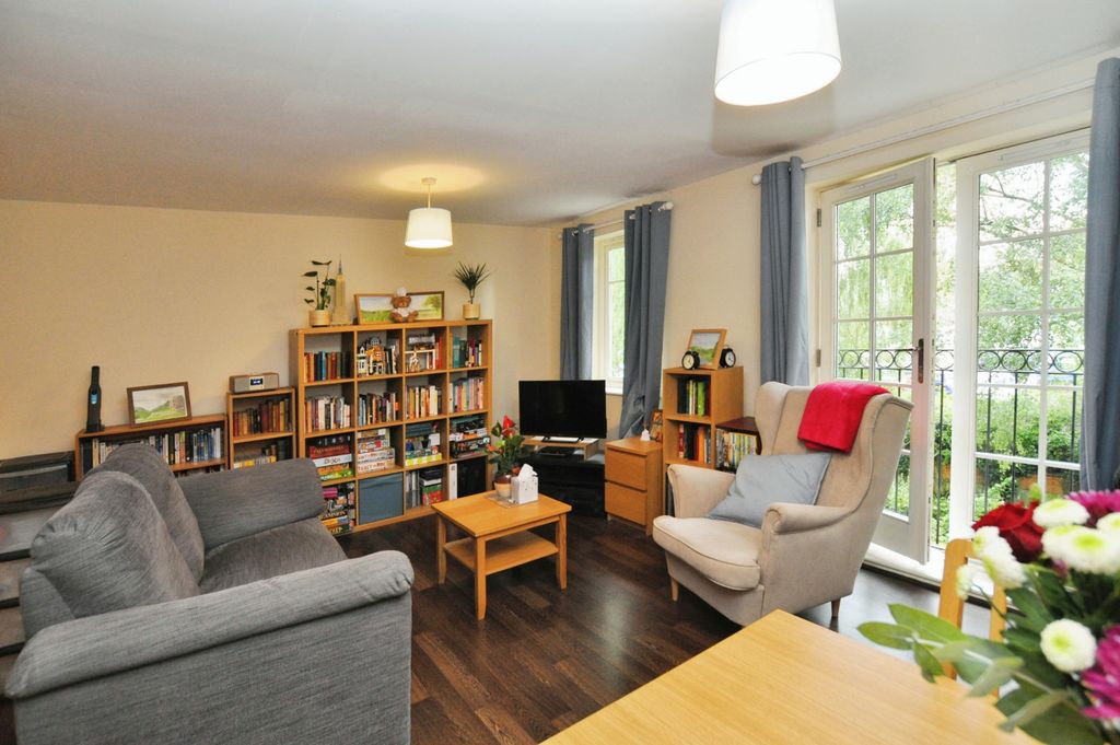 Property photo 3 of 14
