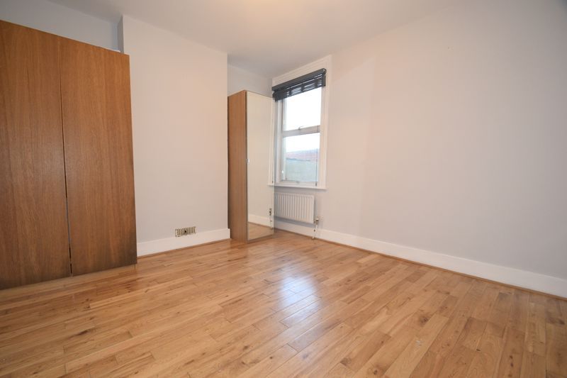 Property photo 3 of 8 Photo 9