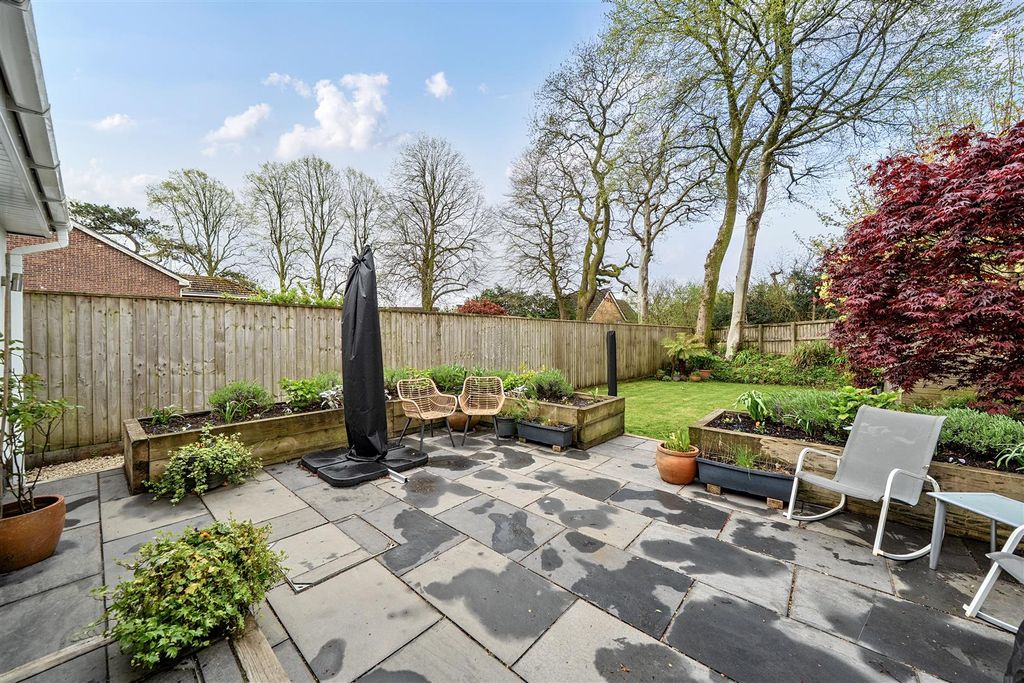 Property photo 2 of 25 Ash Grove Patio.Jpg