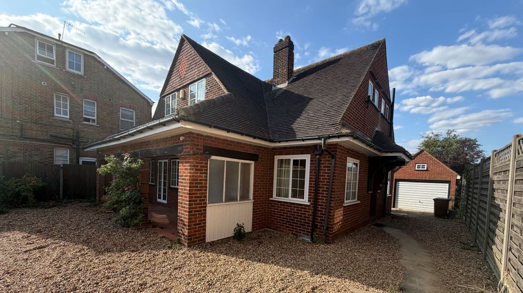 Property photo 1 of 24