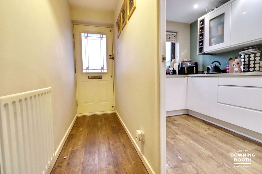 Property photo 3 of 25