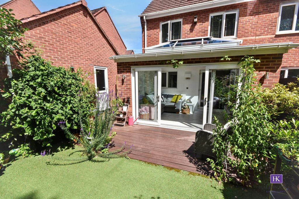 Property photo 2 of 22