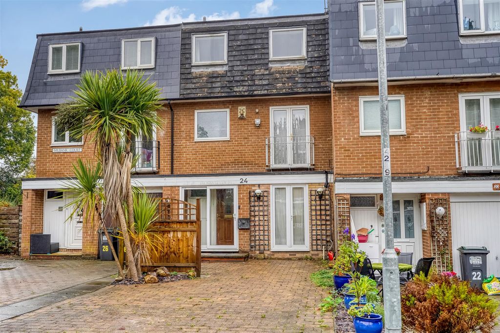 Property photo 1 of 18 Dsc05583.Jpg