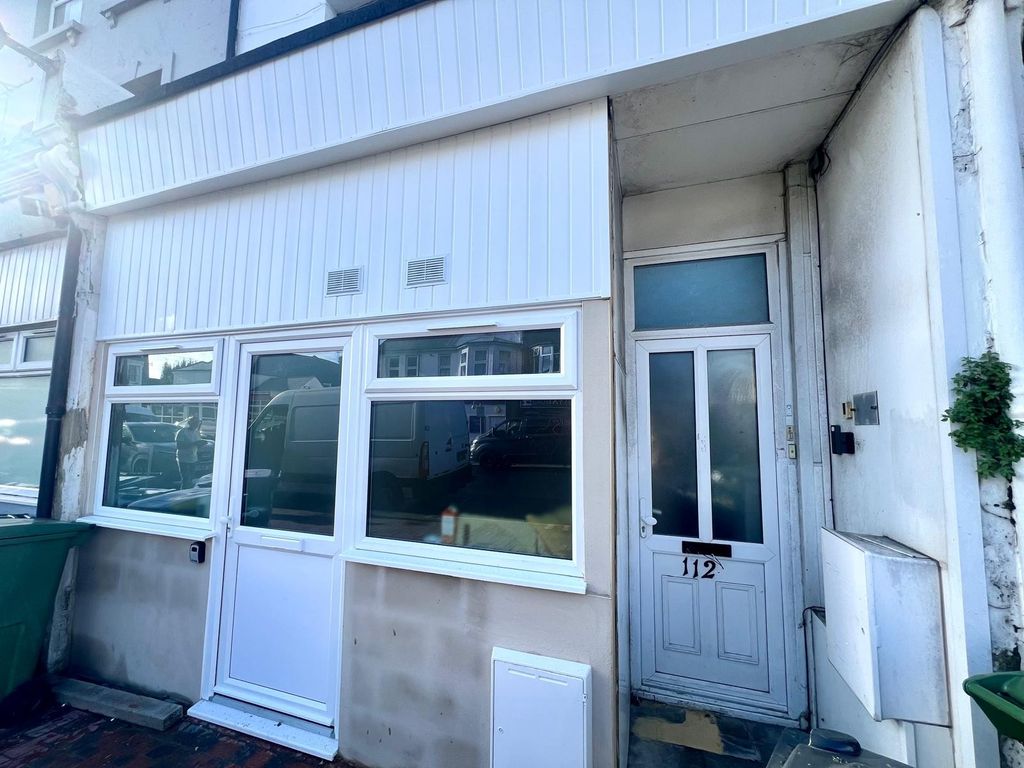 Property photo 1 of 4
