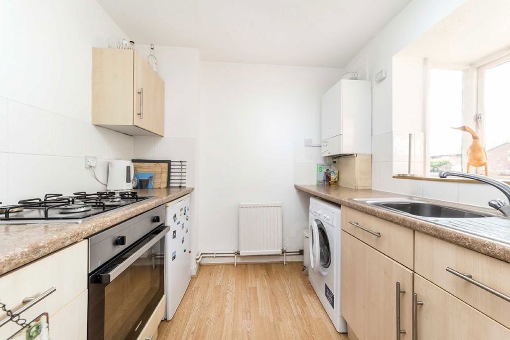 Property photo 3 of 5