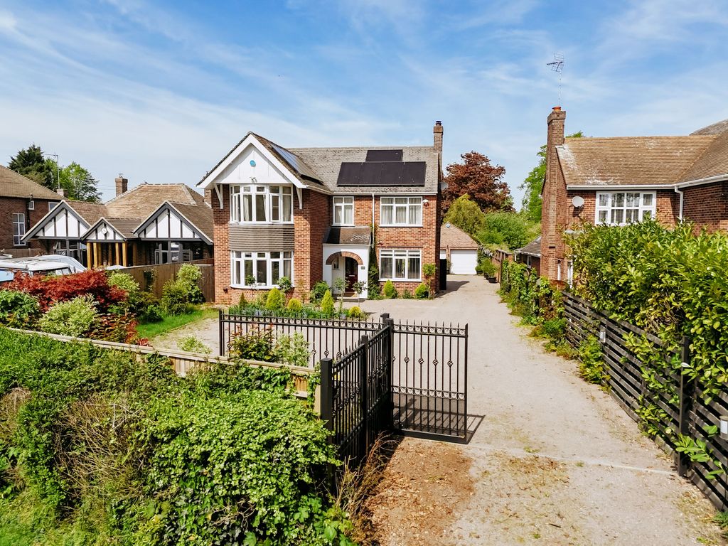 Property photo 1 of 37