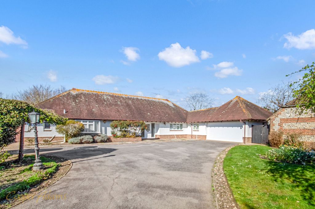 Property photo 1 of 15 Front