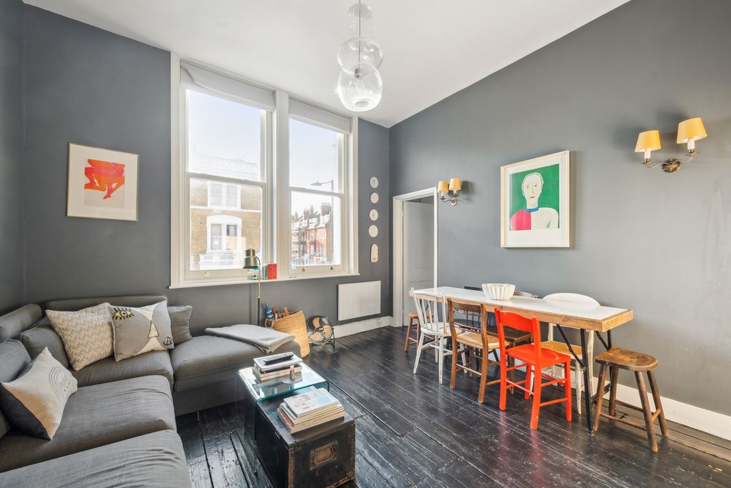 Property photo 3 of 5