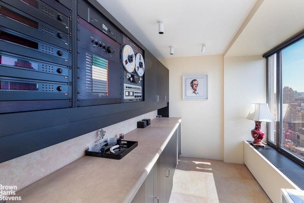 Property photo 3 of 3 <Alttext/>