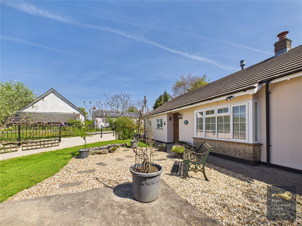 Property photo 1 of 25 Picture No. 12