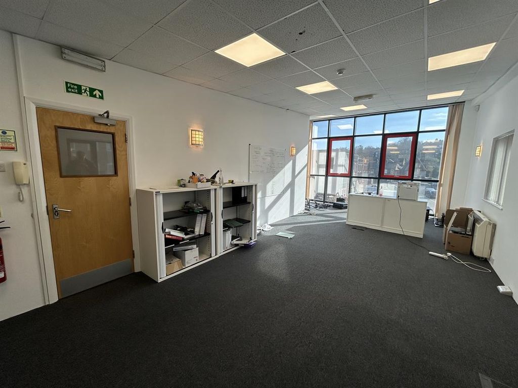 Property photo 3 of 5 Photo