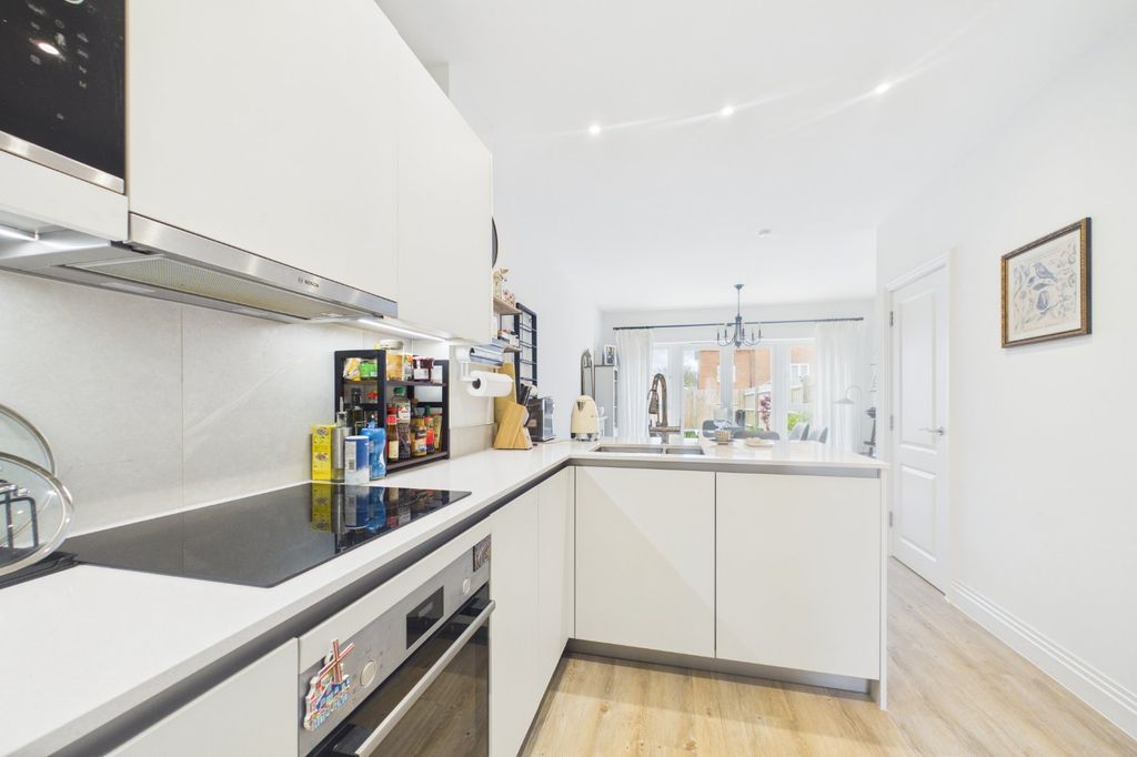 Property photo 3 of 18 Picture No. 38