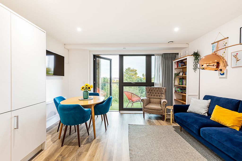 Property photo 3 of 31