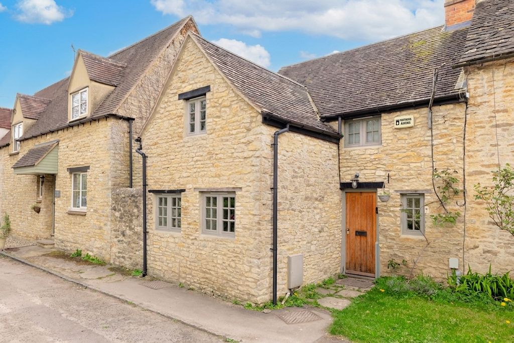 Property photo 1 of 23