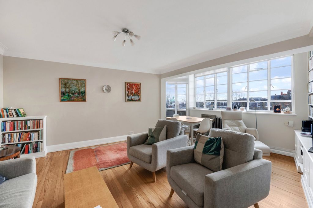 Property photo 2 of 12 Picture No. 02