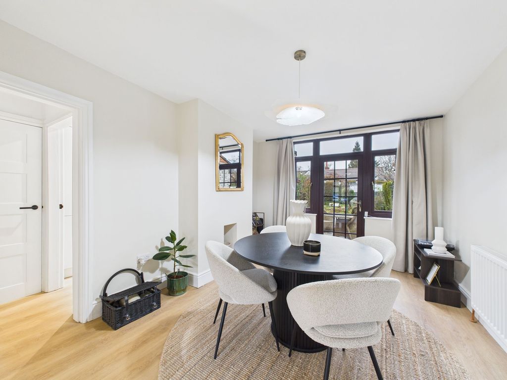 Property photo 3 of 24 Dining Room