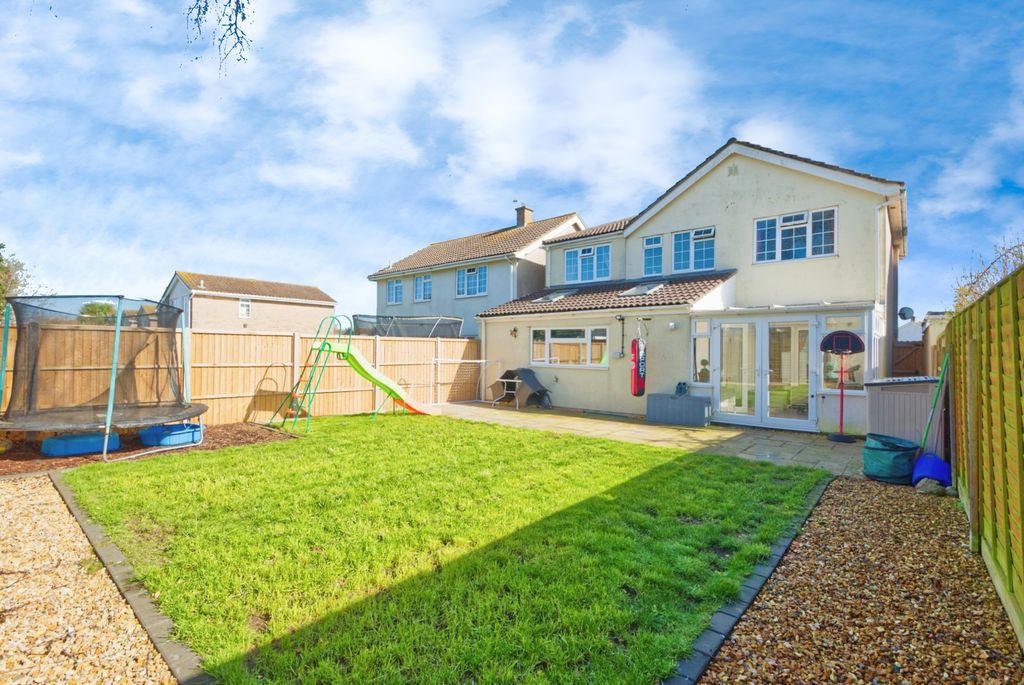 Property photo 1 of 18 Rear Garden
