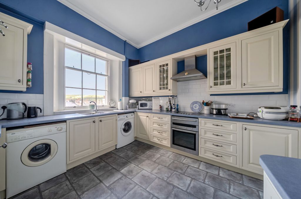 Property photo 3 of 17 1476613-16-6A281c...