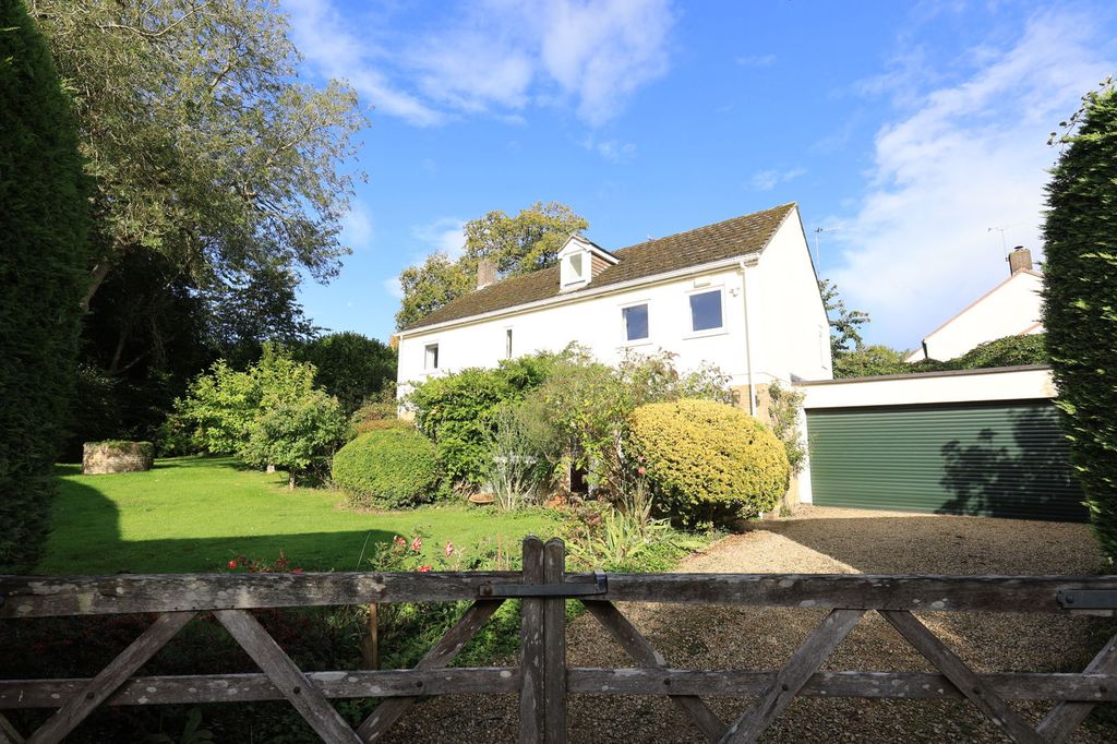 Property photo 1 of 25