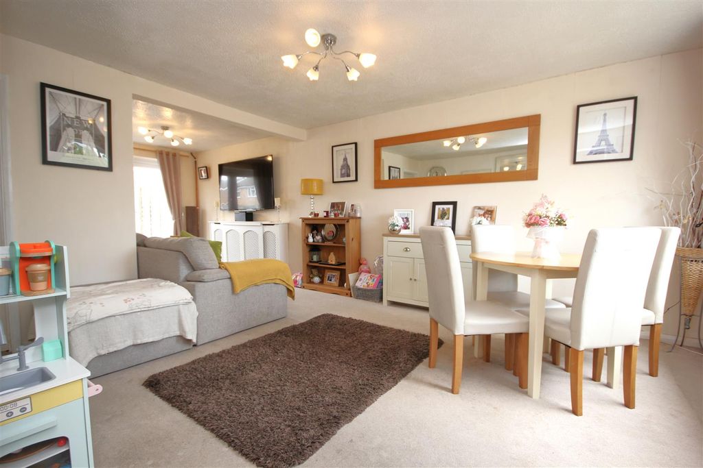 Property photo 3 of 15 Img_1388.Jpg
