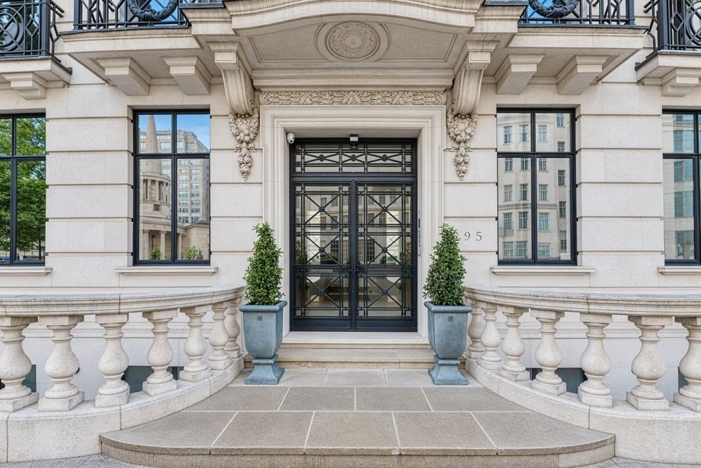 Property photo 1 of 19 Portland Place