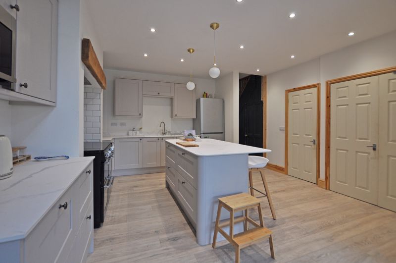 Property photo 3 of 24 Photo 3