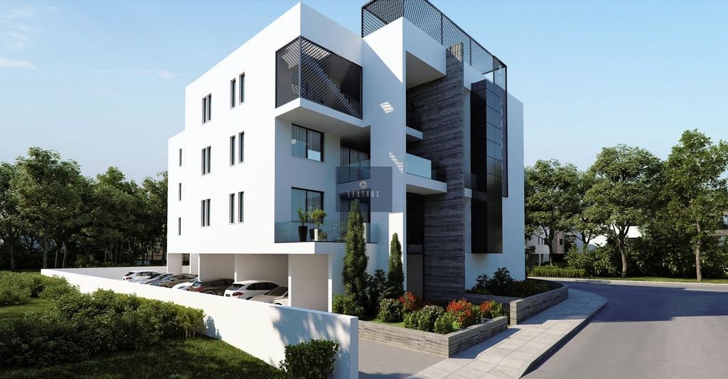 Property photo 1 of 2