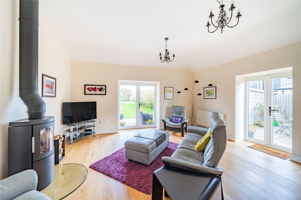 Property photo 3 of 25 Picture No. 05