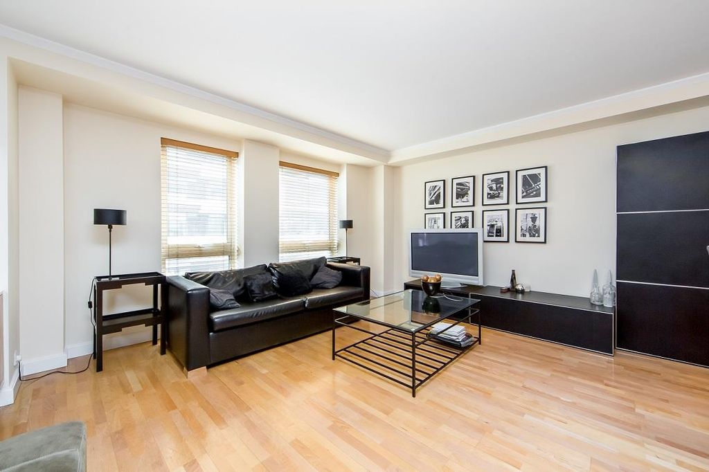 Property photo 3 of 9 High Holborn