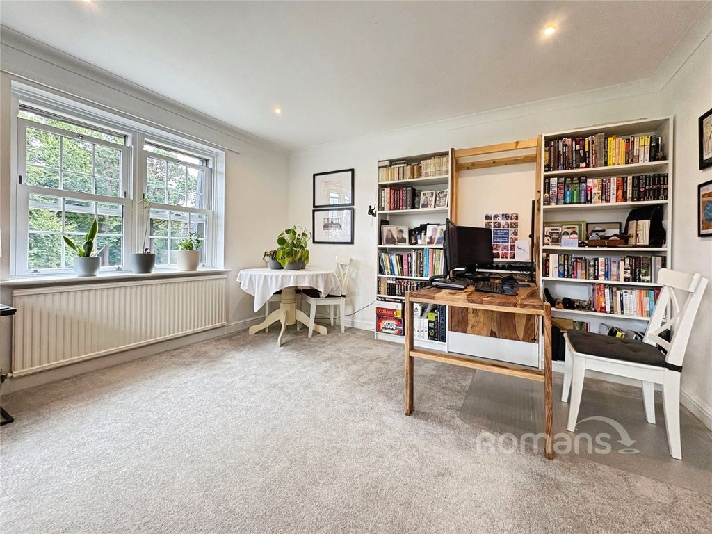 Property photo 3 of 15 Picture No. 15