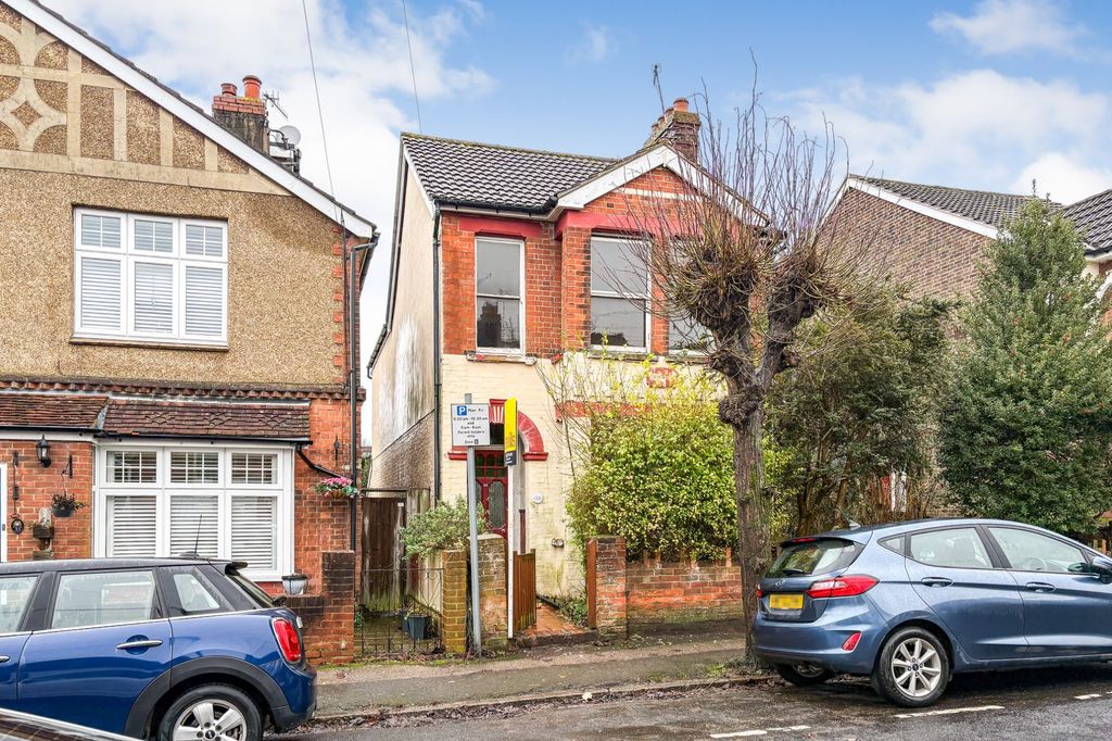 Property photo 1 of 19 35 Mabledon Road, Tonbridge, Tn9 2Tg