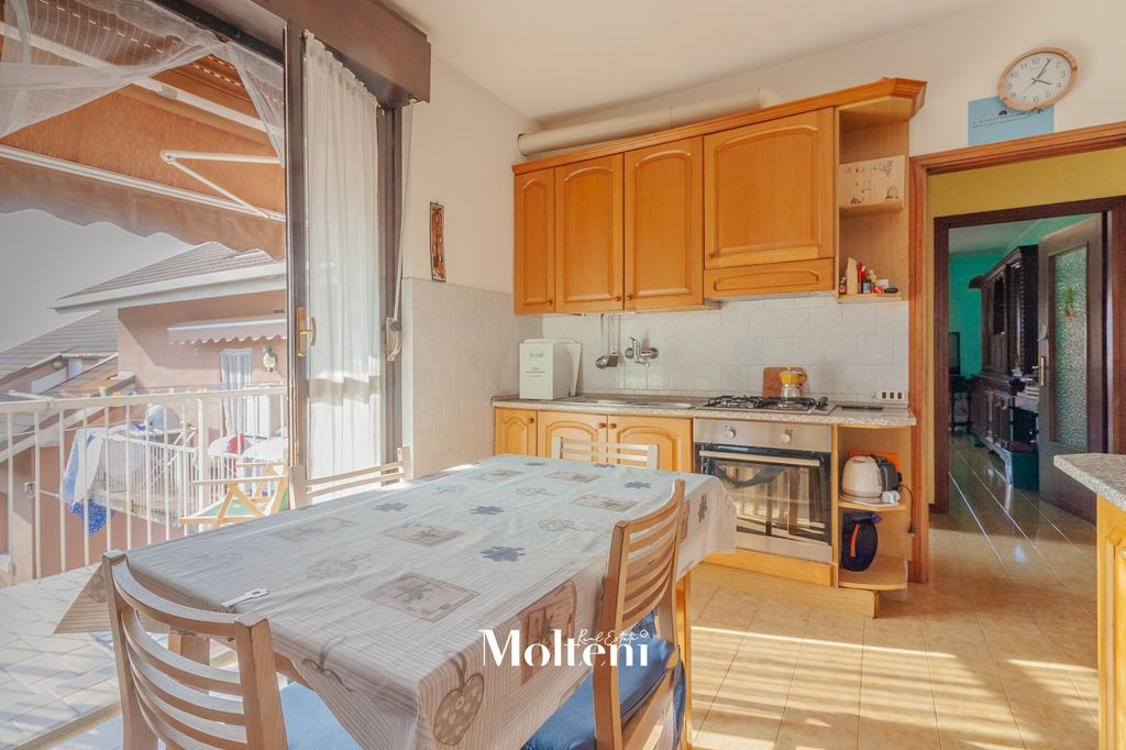 Property photo 3 of 27