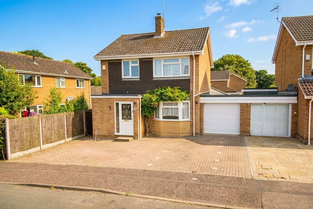 Property photo 1 of 18