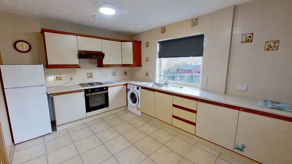 Property photo 3 of 9 Photo 3