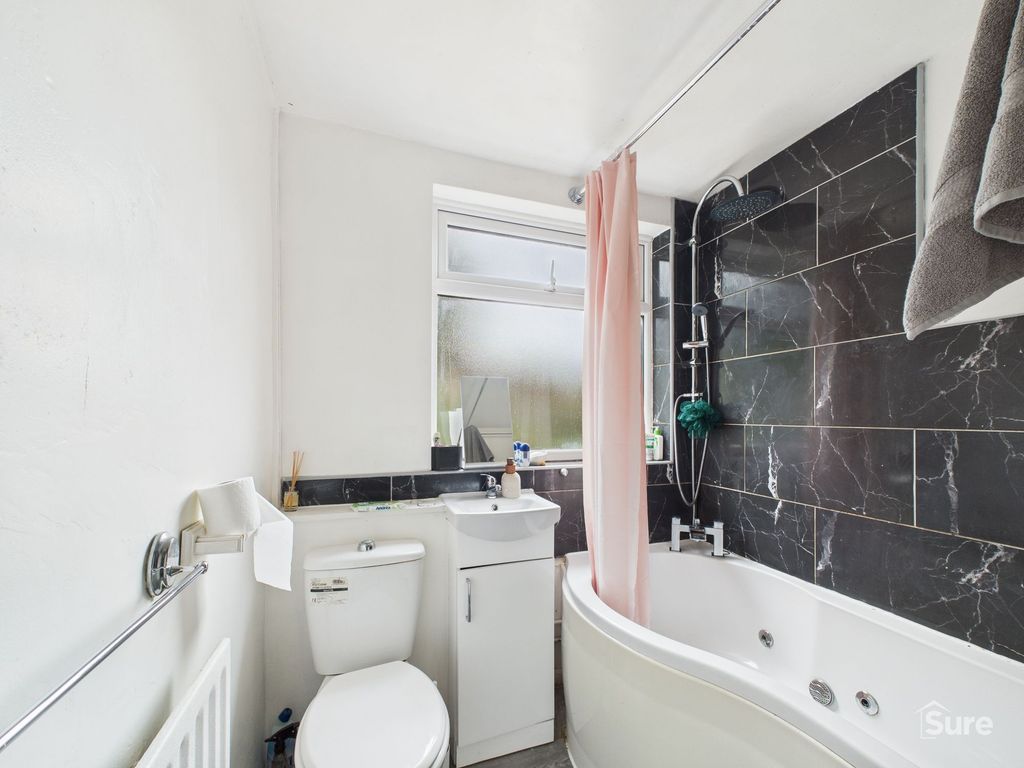 Additional image 5 of 1 bed flat for saleHobart Close, Burton-On-Trent DE15