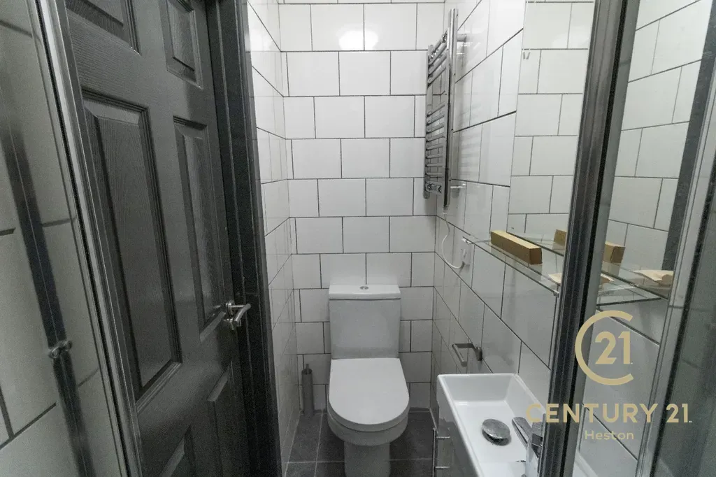 Property photo 3 of 5