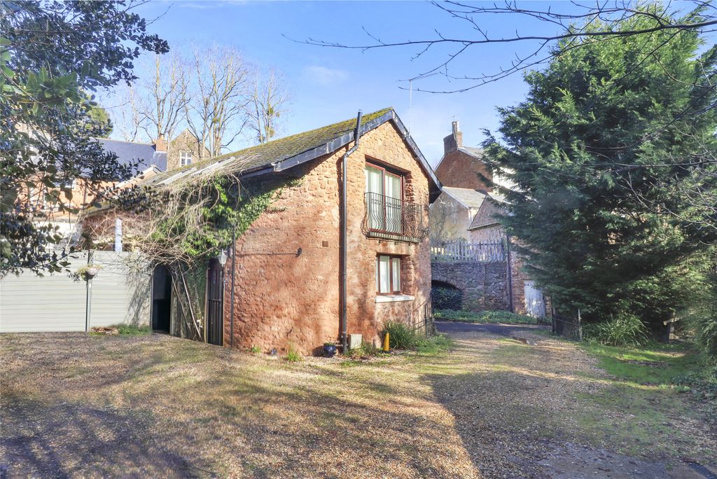 Property photo 1 of 16 1 - Picture No. 24