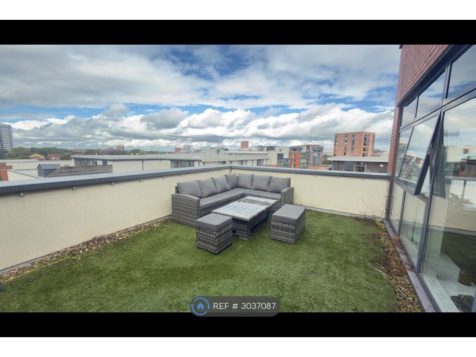 Property photo 1 of 15 Roof Terrace