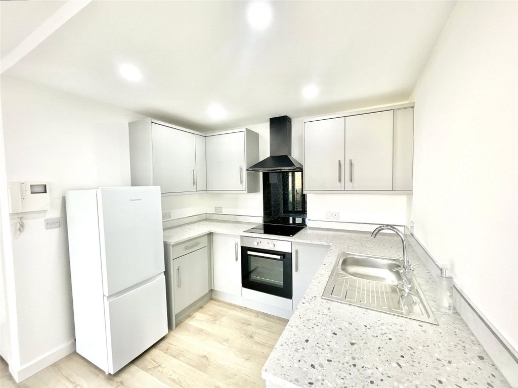 Property photo 1 of 21 Kitchen