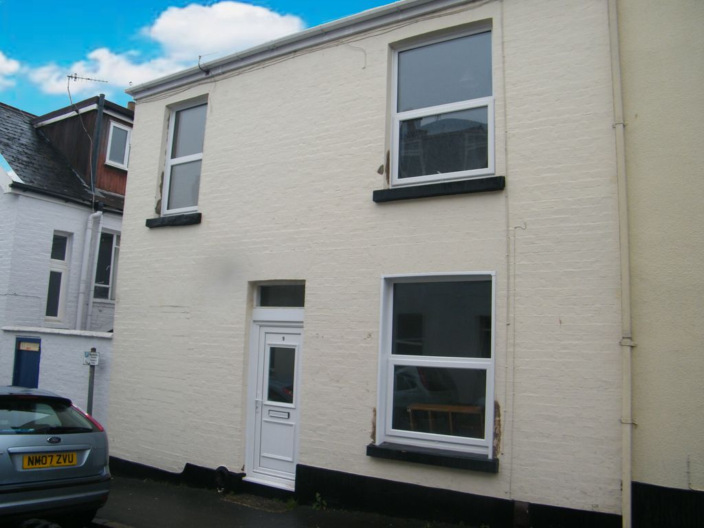 Property photo 1 of 2