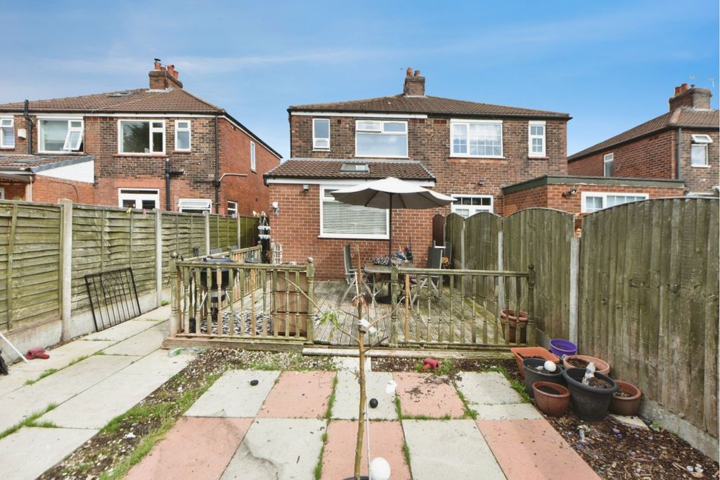 Property photo 2 of 22