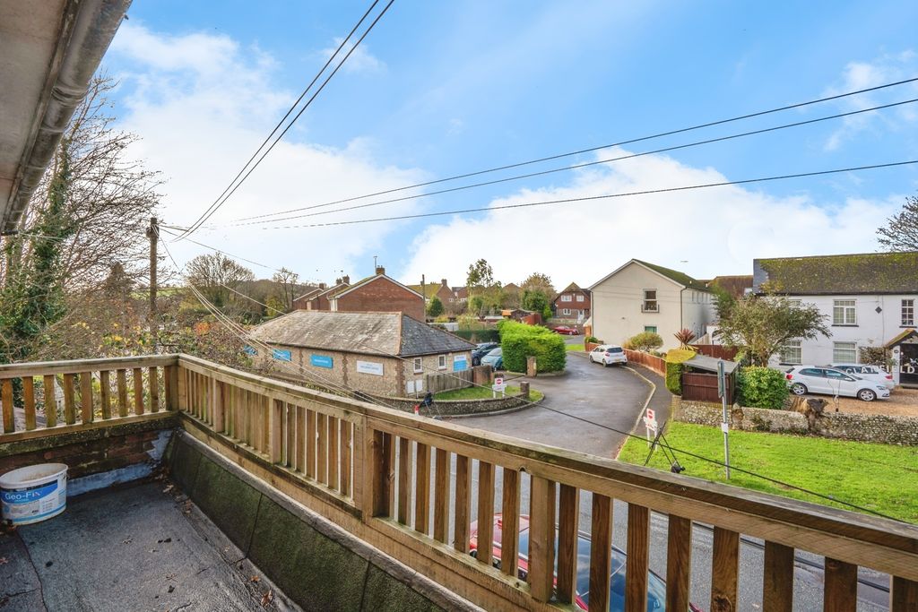 Property photo 3 of 13 Pbox-Img.Jpg