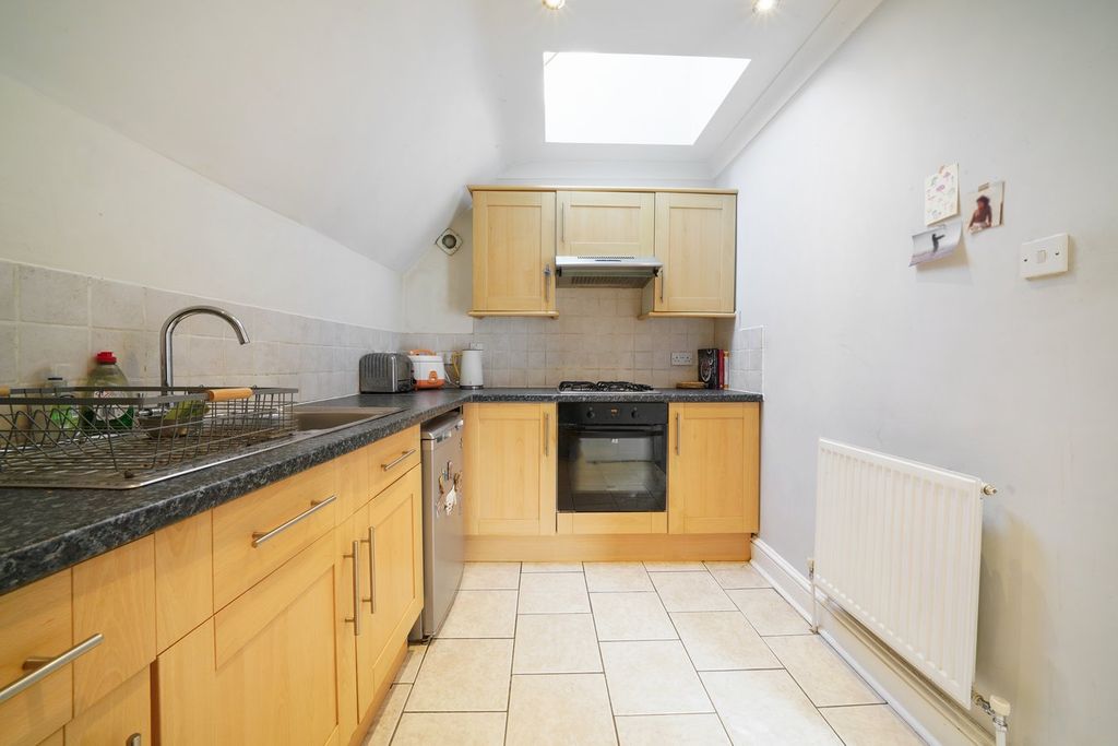 Property photo 3 of 5