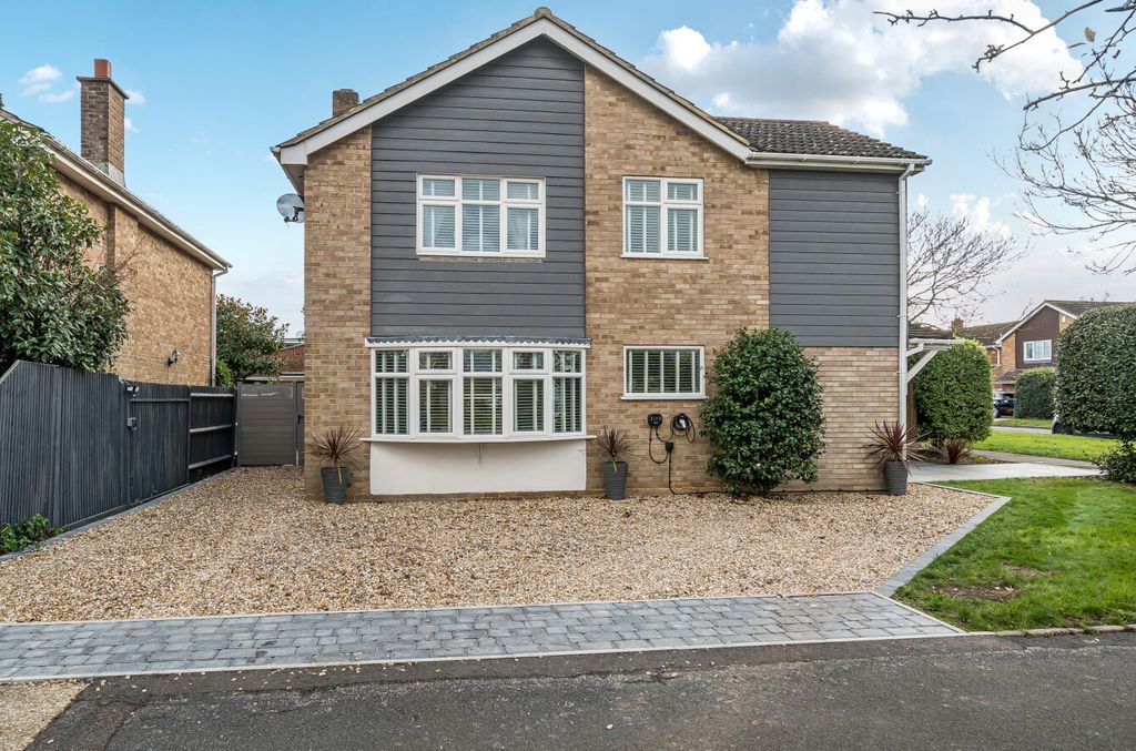 Property photo 1 of 14 1383828-15-691F3F...